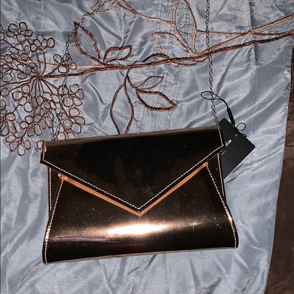 rose gold chain cross body bag.